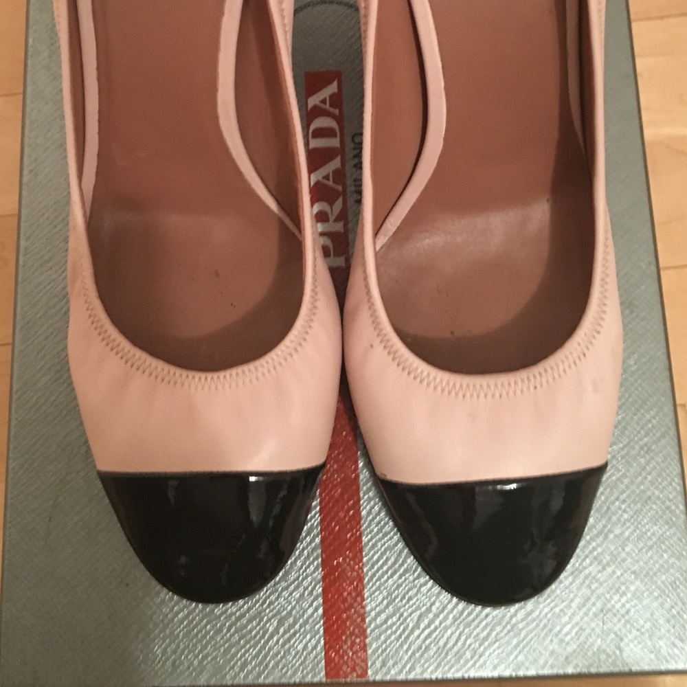 Prada. Classic meets sporty